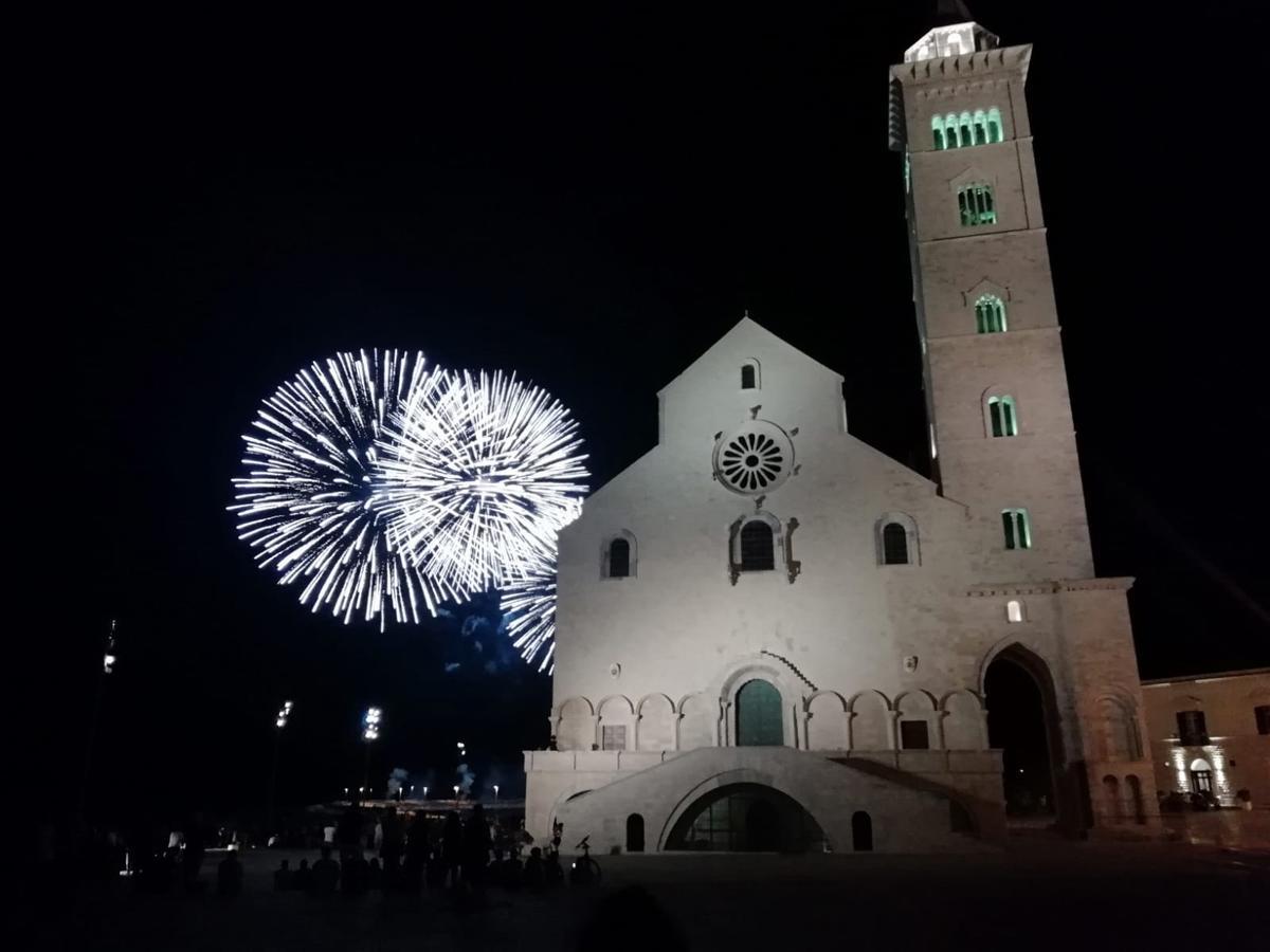 Sax B&B Palazzo Sarro Trani Exteriér fotografie